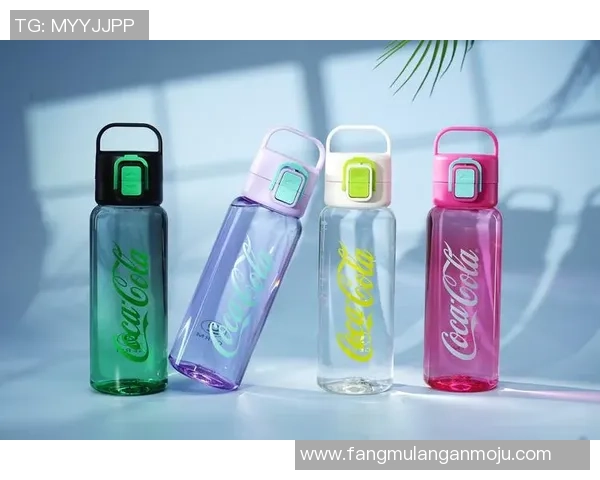 足球明星运动水杯助力运动爱好者畅享健康生活与激情赛事体验